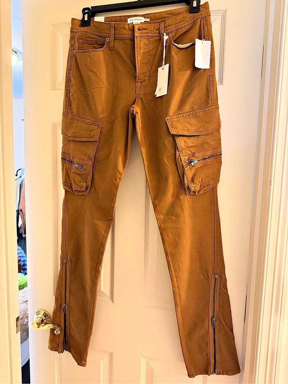 Good American Jeans Caden Cargo Pants in Brown Size 28 NWT